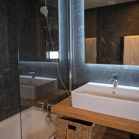 2 Bedroom With Terrace, Pool, Parking Apartment