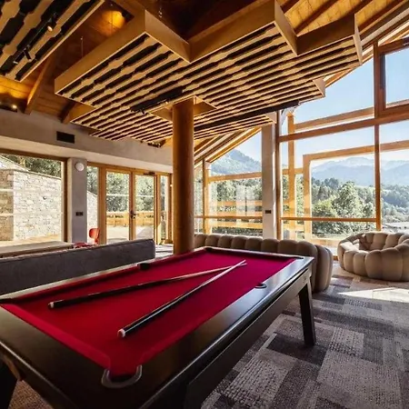 2 Bedroom With Terrace, Pool, Parking * Megeve